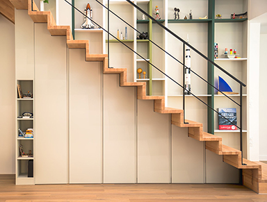 Aménagements sous escalier